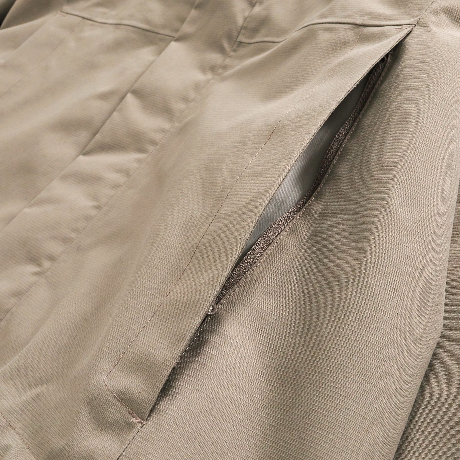 Women's Hillwalker 2.0 InterAactive GORE-TEX Jacket - Image 8