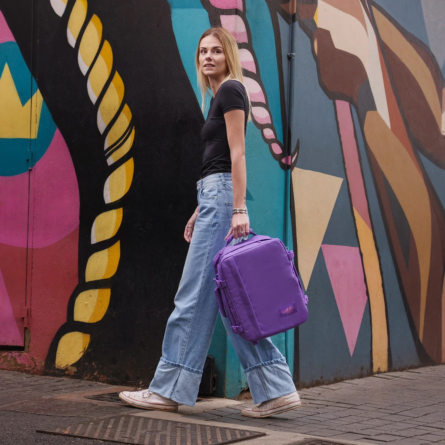 Classic Cabin Backpack 28L - Image 114