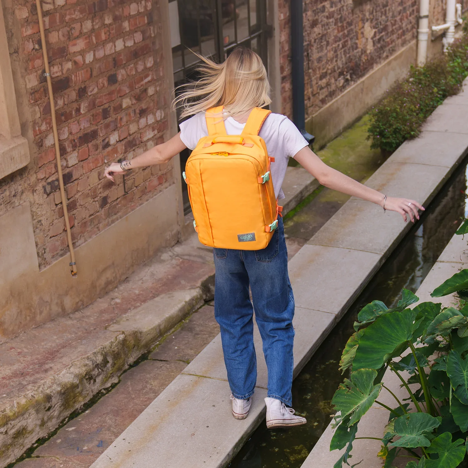 Classic Cabin Backpack 36L - Image 119