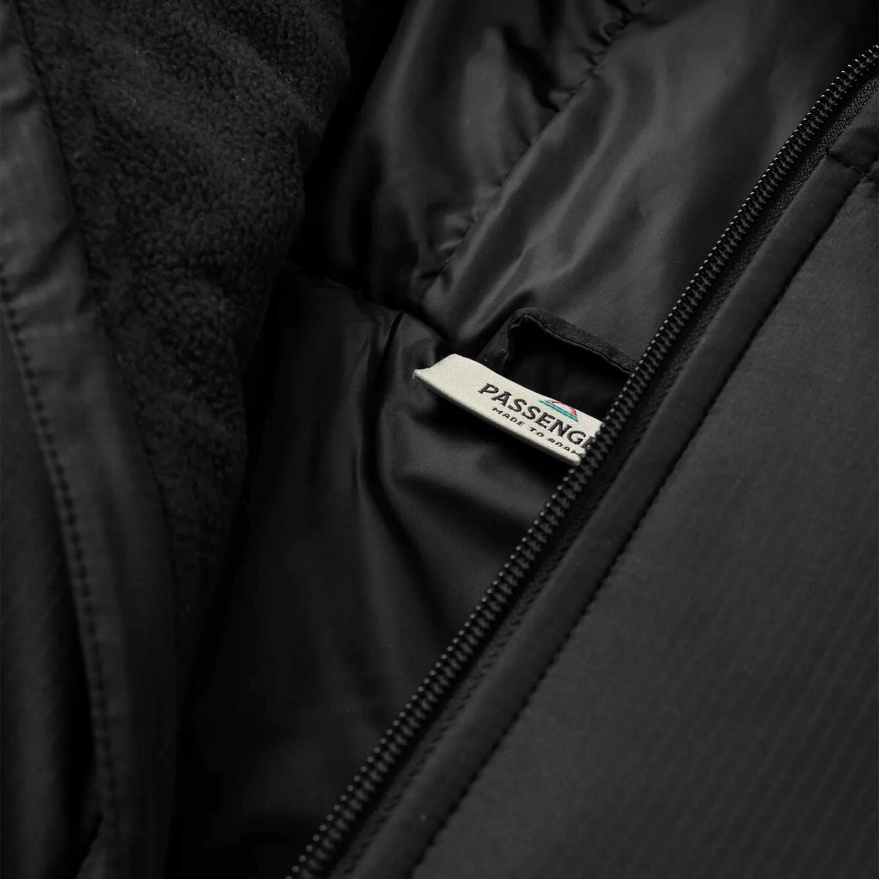 Men's Oceanic Recycled Insulated Half Zip Jacket - Image 11