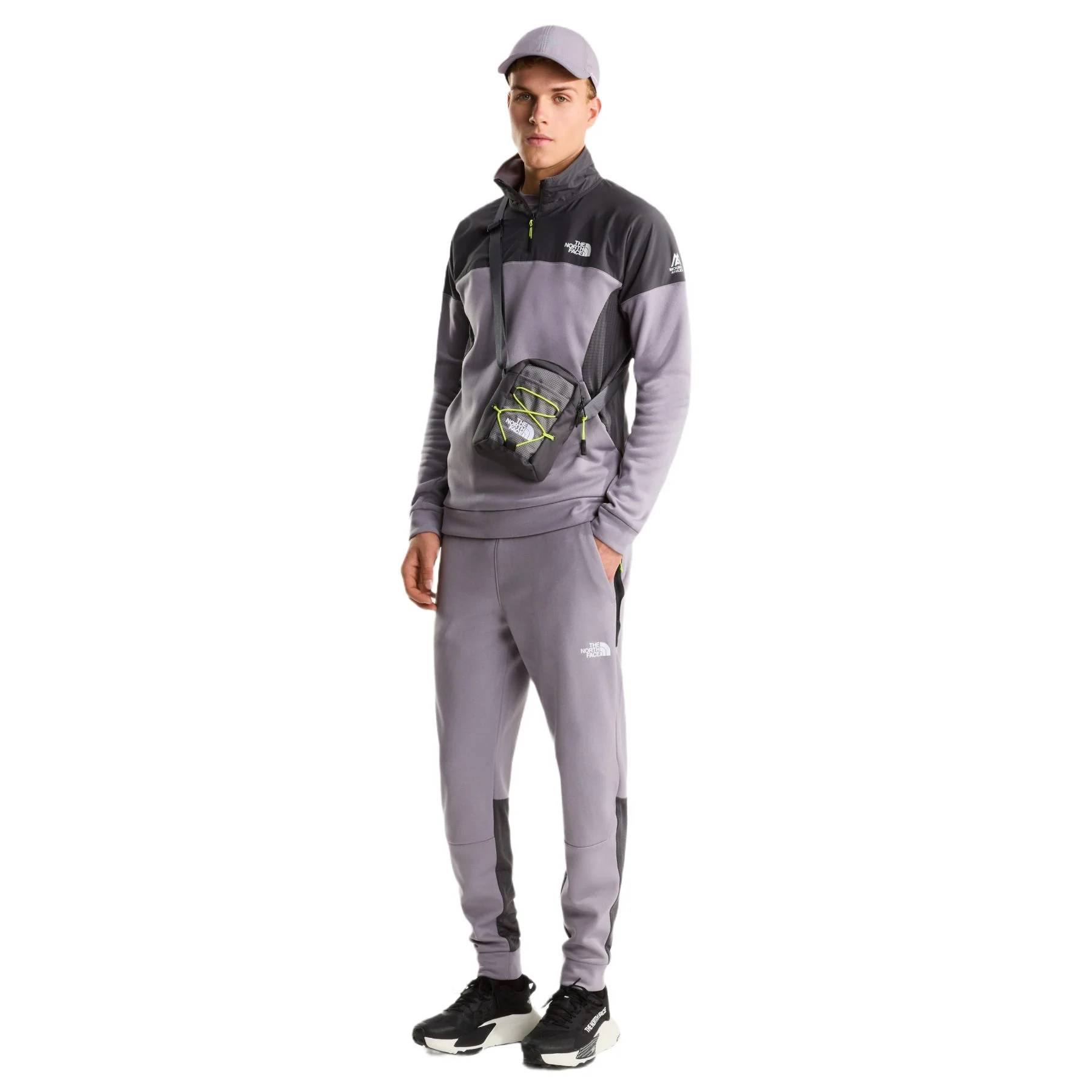 Men's Mountain Athletics 1/4 Zip Fleece - Image 3