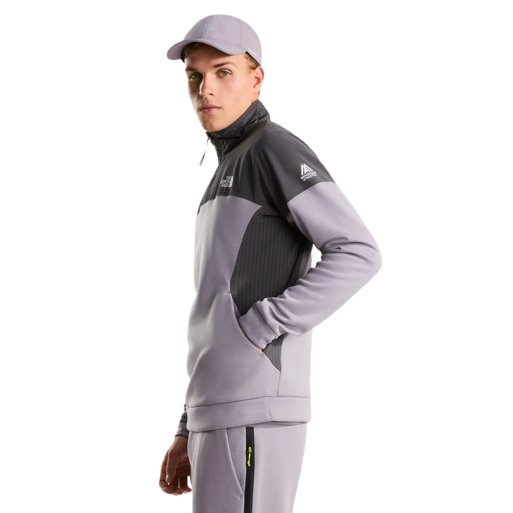 Men's Mountain Athletics 1/4 Zip Fleece - Image 4