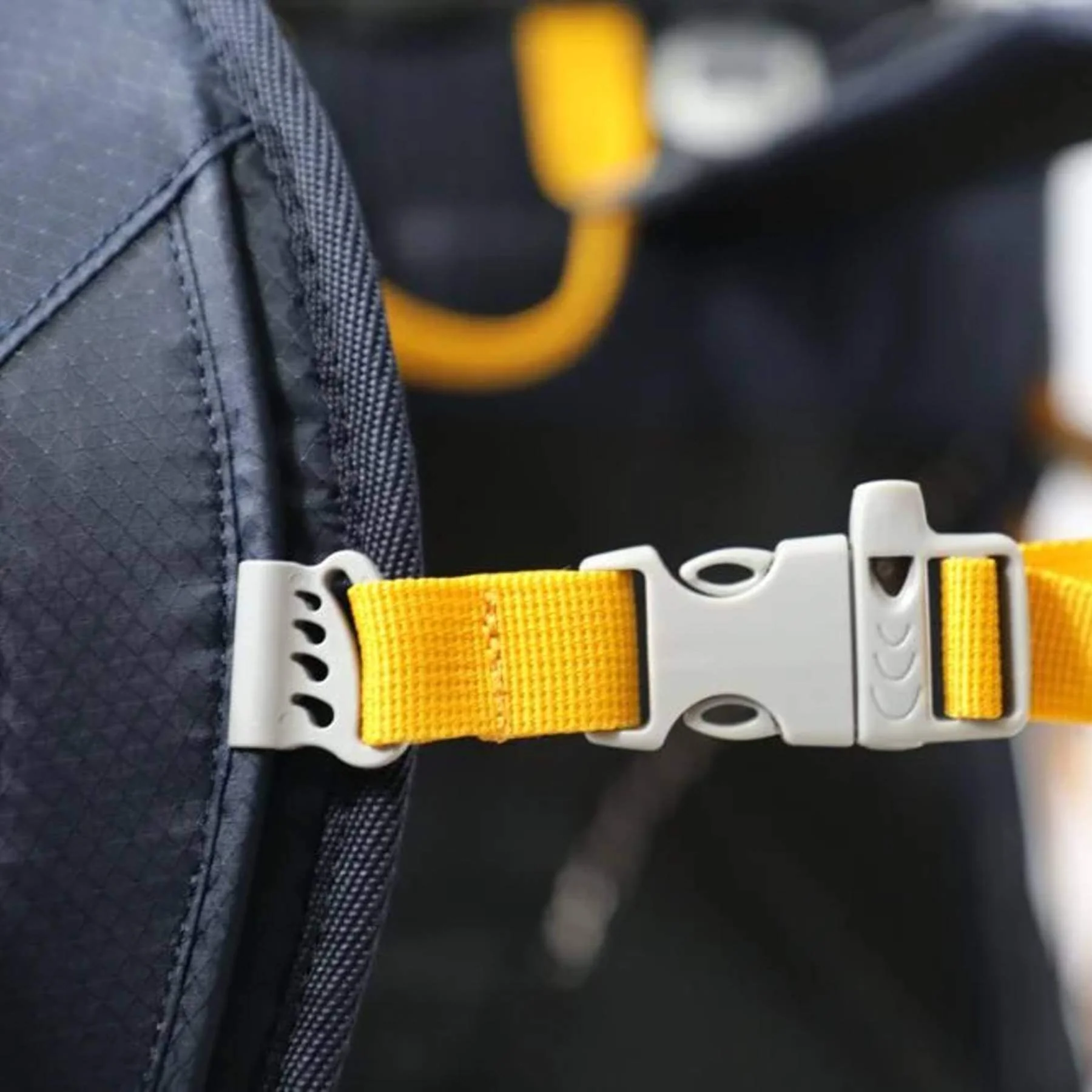 Apex Air 40 Backpack - Image 12