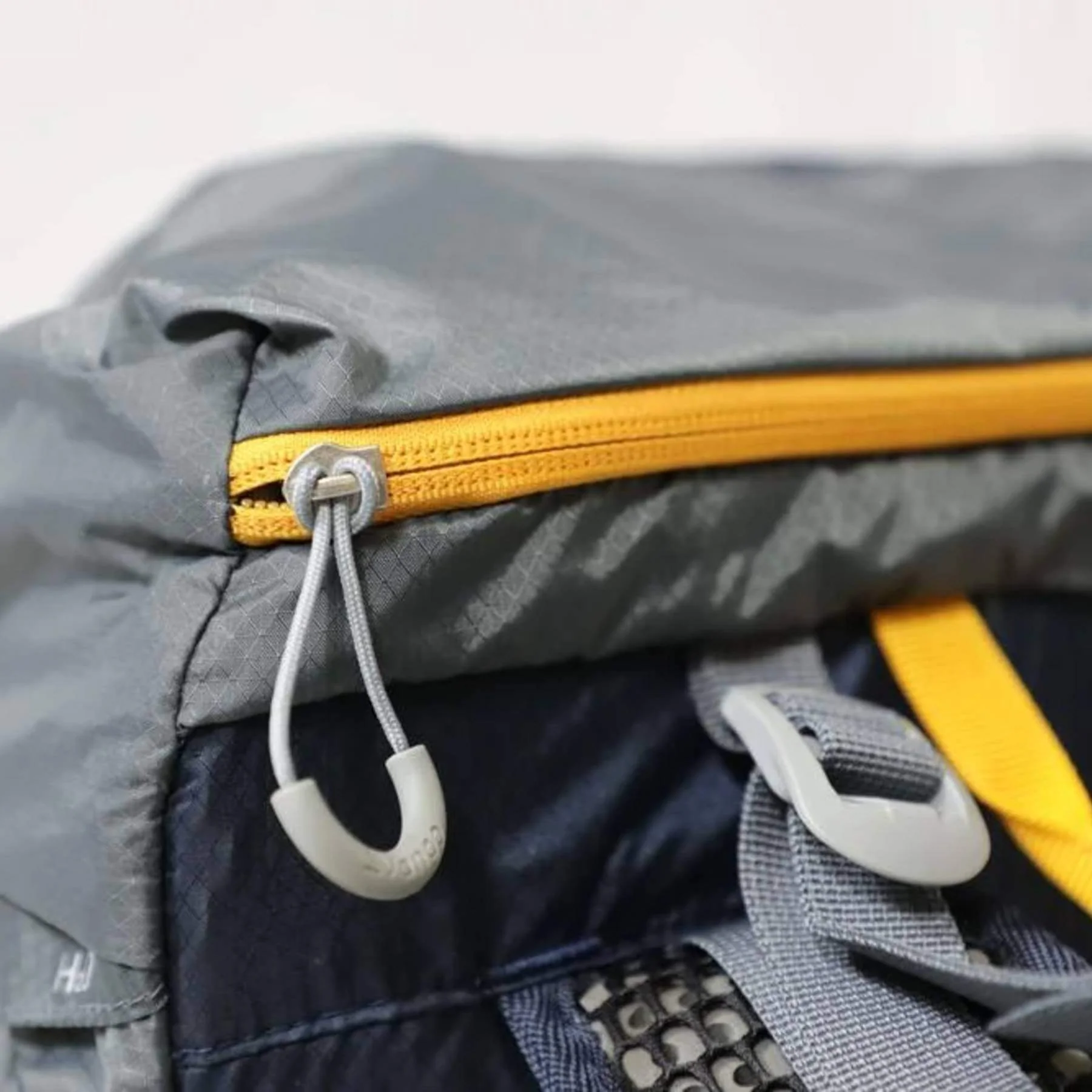 Apex Air 40 Backpack - Image 13