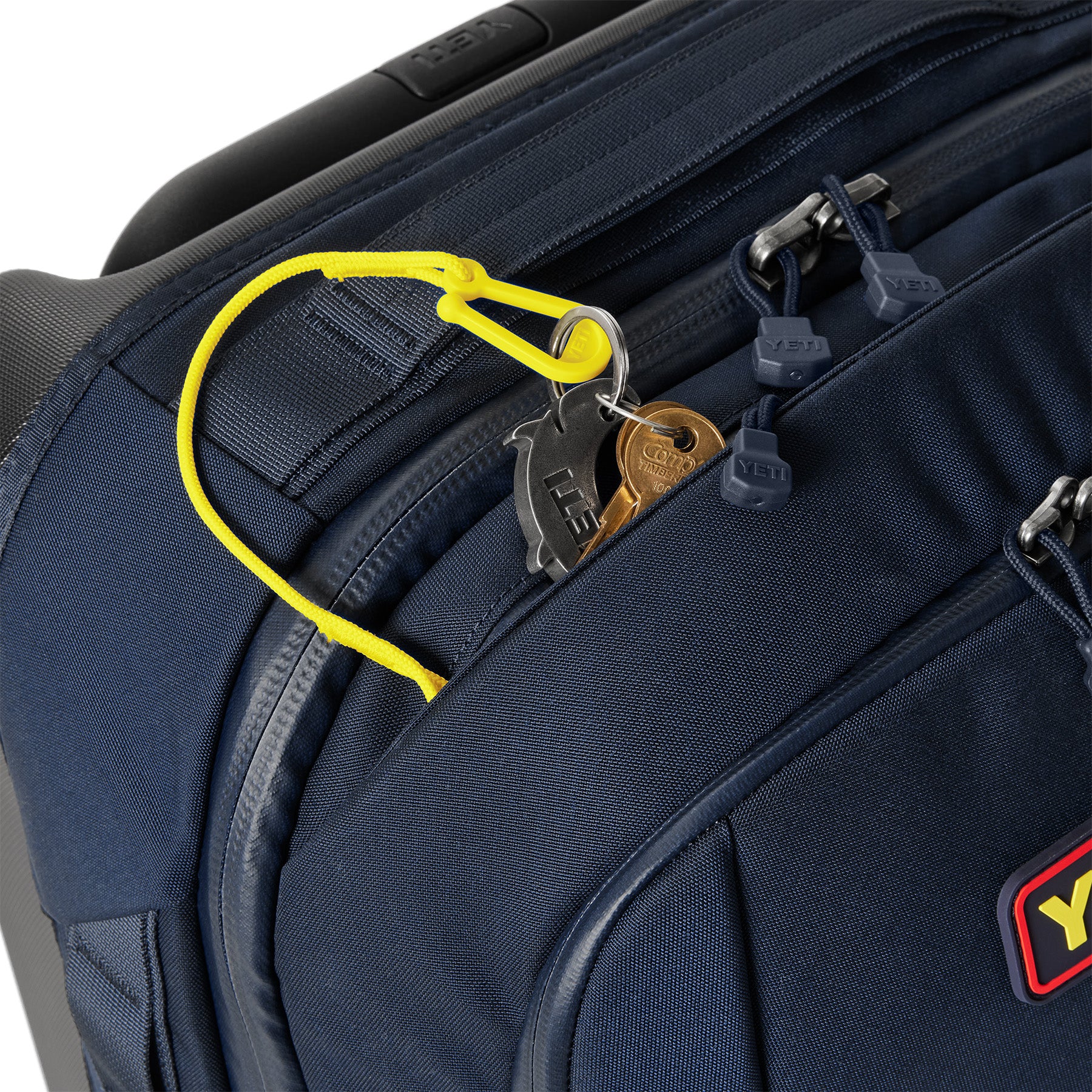 Crossroads 35L / 22" Luggage - Image 6