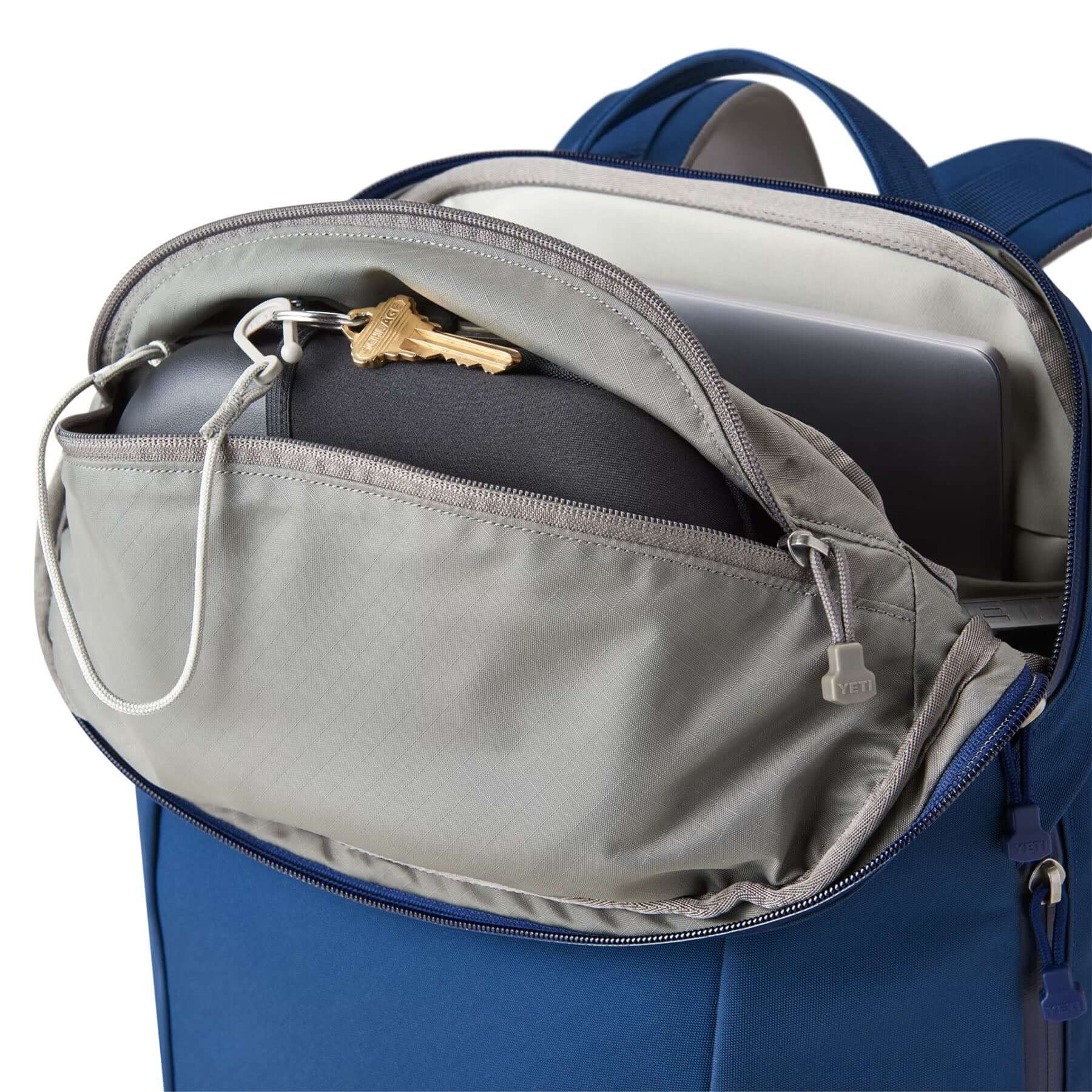 Crossroads Backpack 22L - Image 18