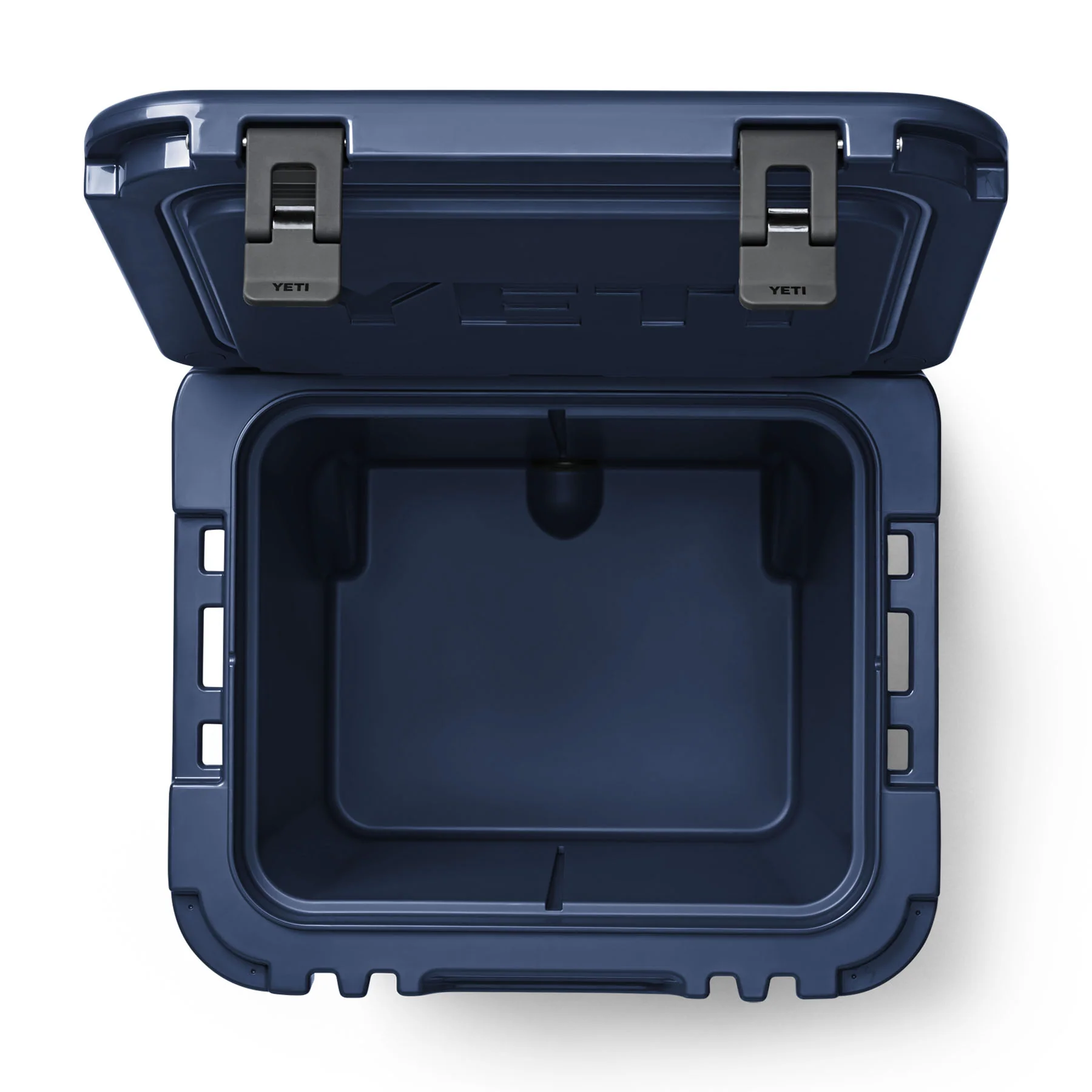 Roadie 48 Wheeled Cool Box - Image 3