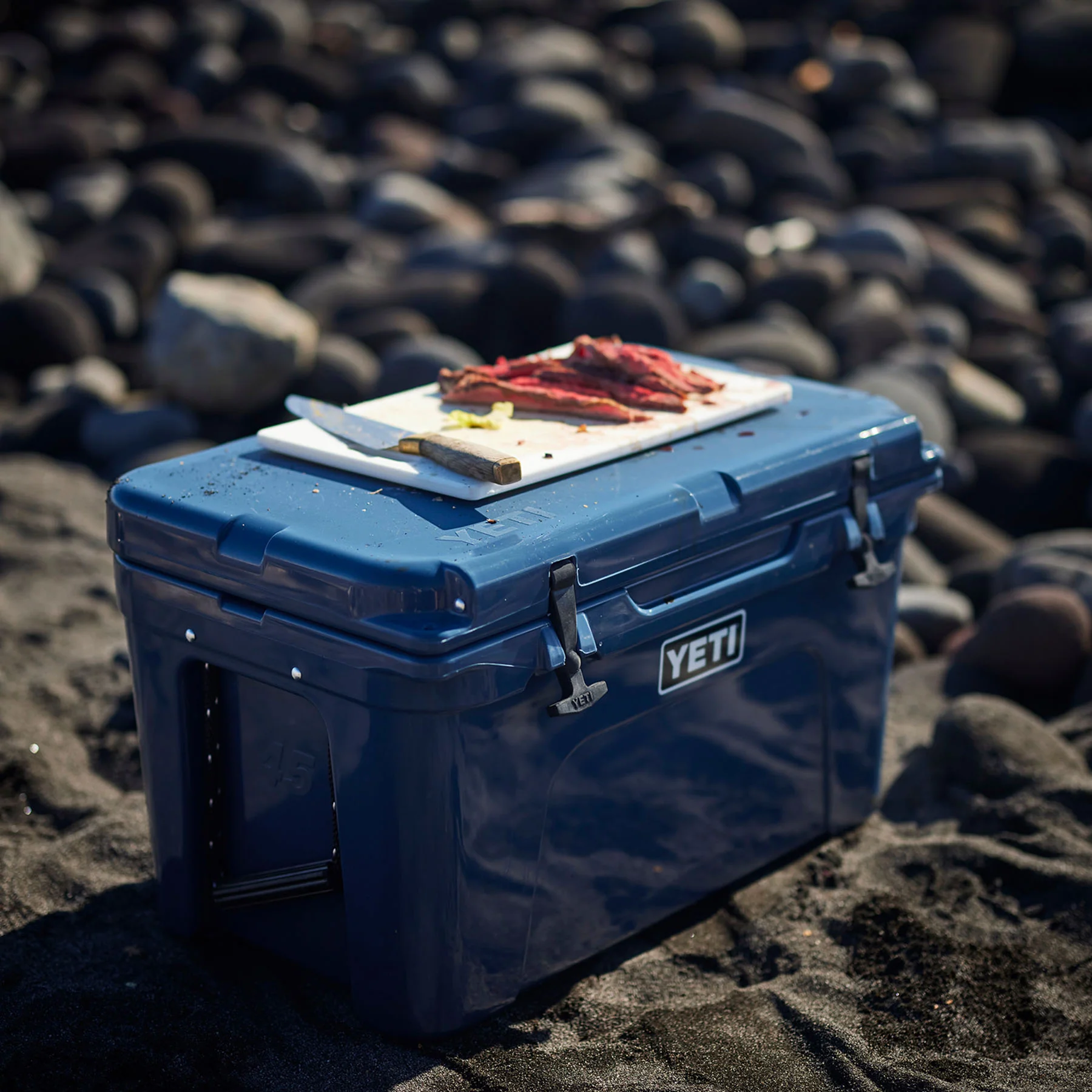 Tundra 35 Cool Box - Image 8