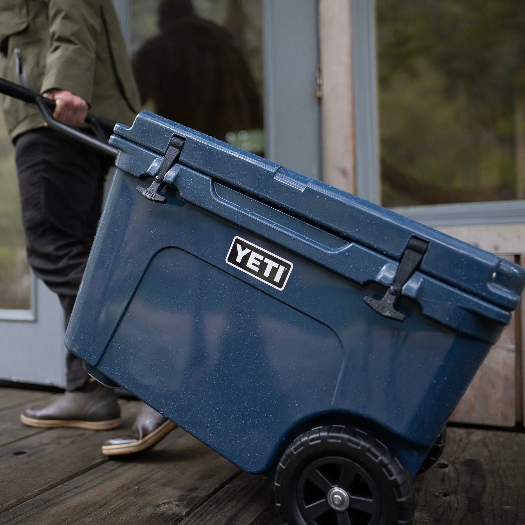 Tundra Haul Wheeled Cool Box - Image 6